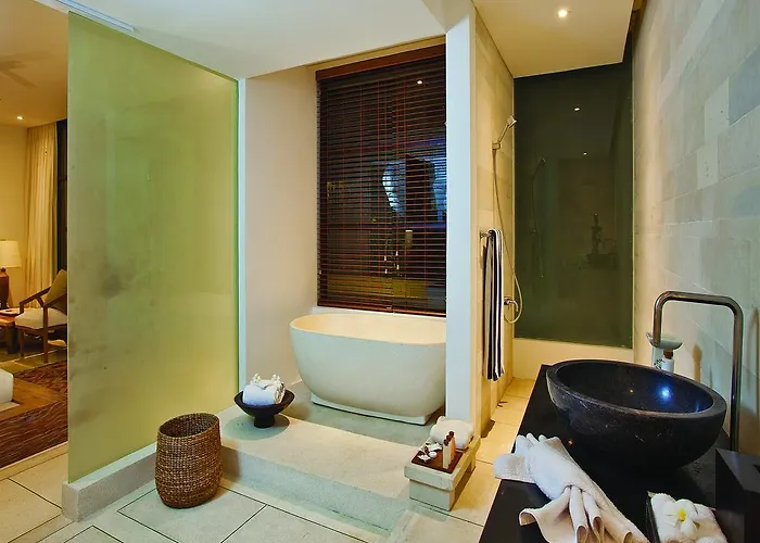 Nomina Resort 5*